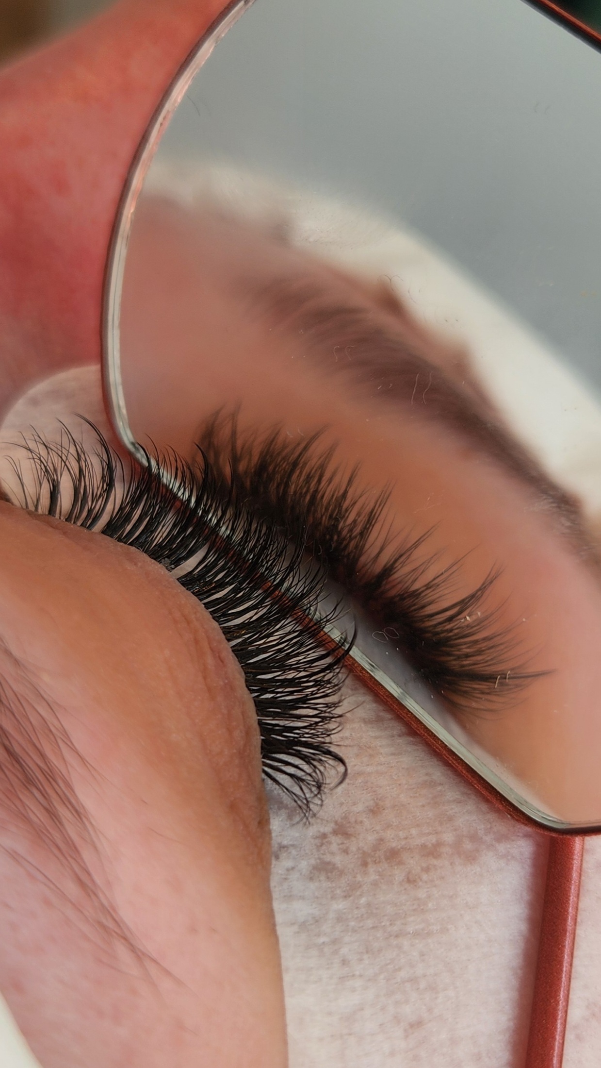 Rezultat zabiegu stylizacji i laminacji rzęs w Skin Lab Rybnik